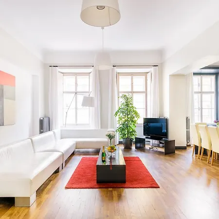 Celebrities Apt. Old Town Square Πράγα