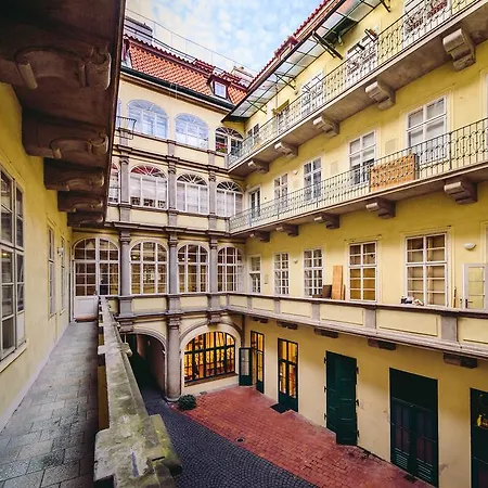 Appartement Celebrities Apt. Old Town Square Prague