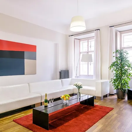Celebrities Apt. Old Town Square Praga